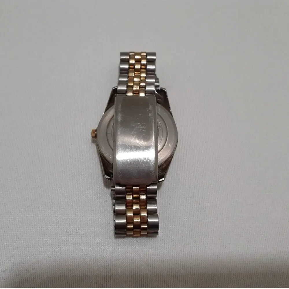 Timex Indiglo Men's Wristwatch Quartz Gold and Silver Tone